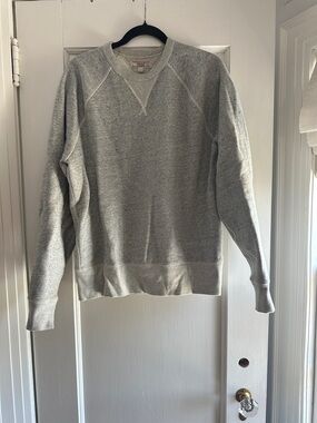 Men's Light Gray Crewneck Sweatshirt - Classic Everyday Pullover